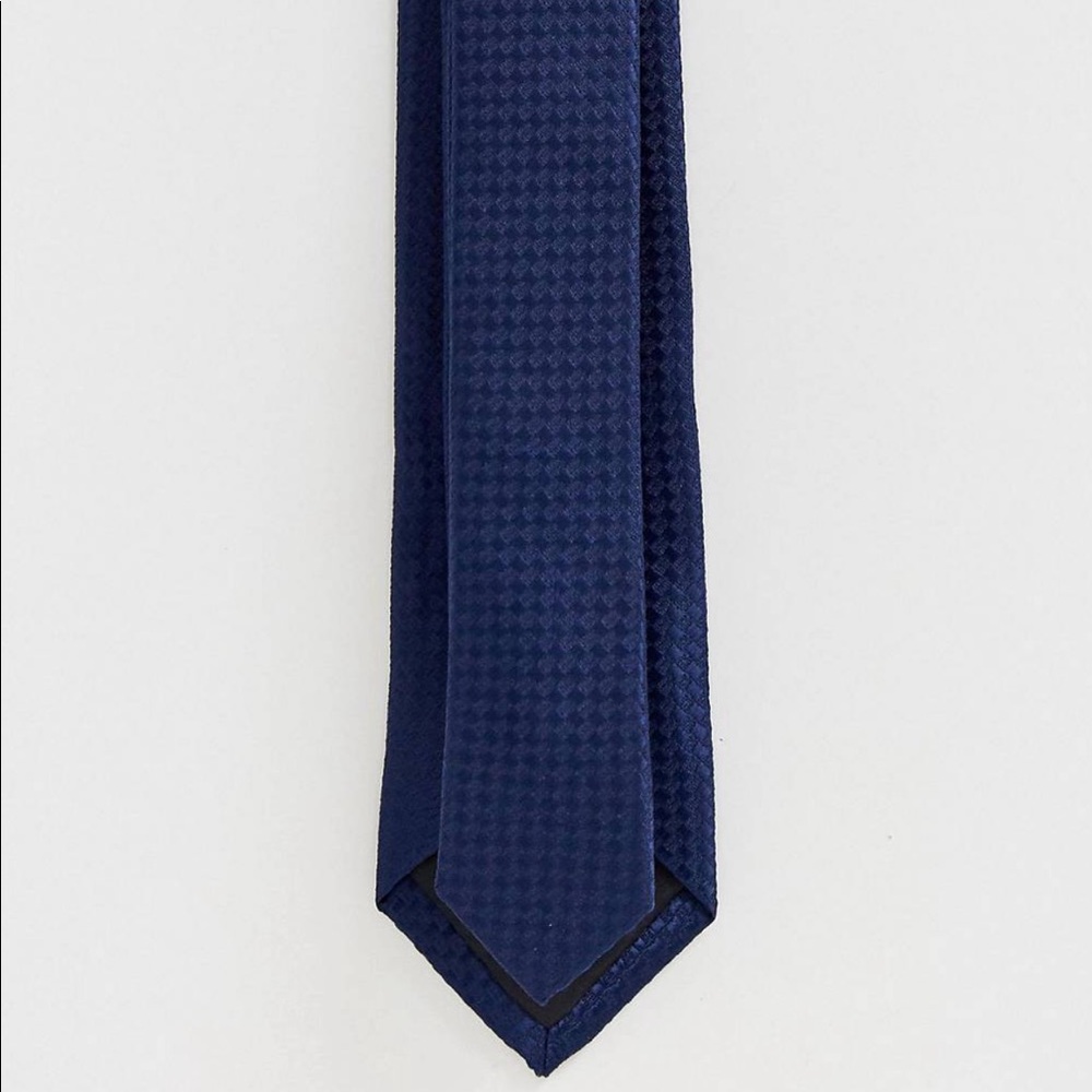 Blue tie - Picture 3 of 6